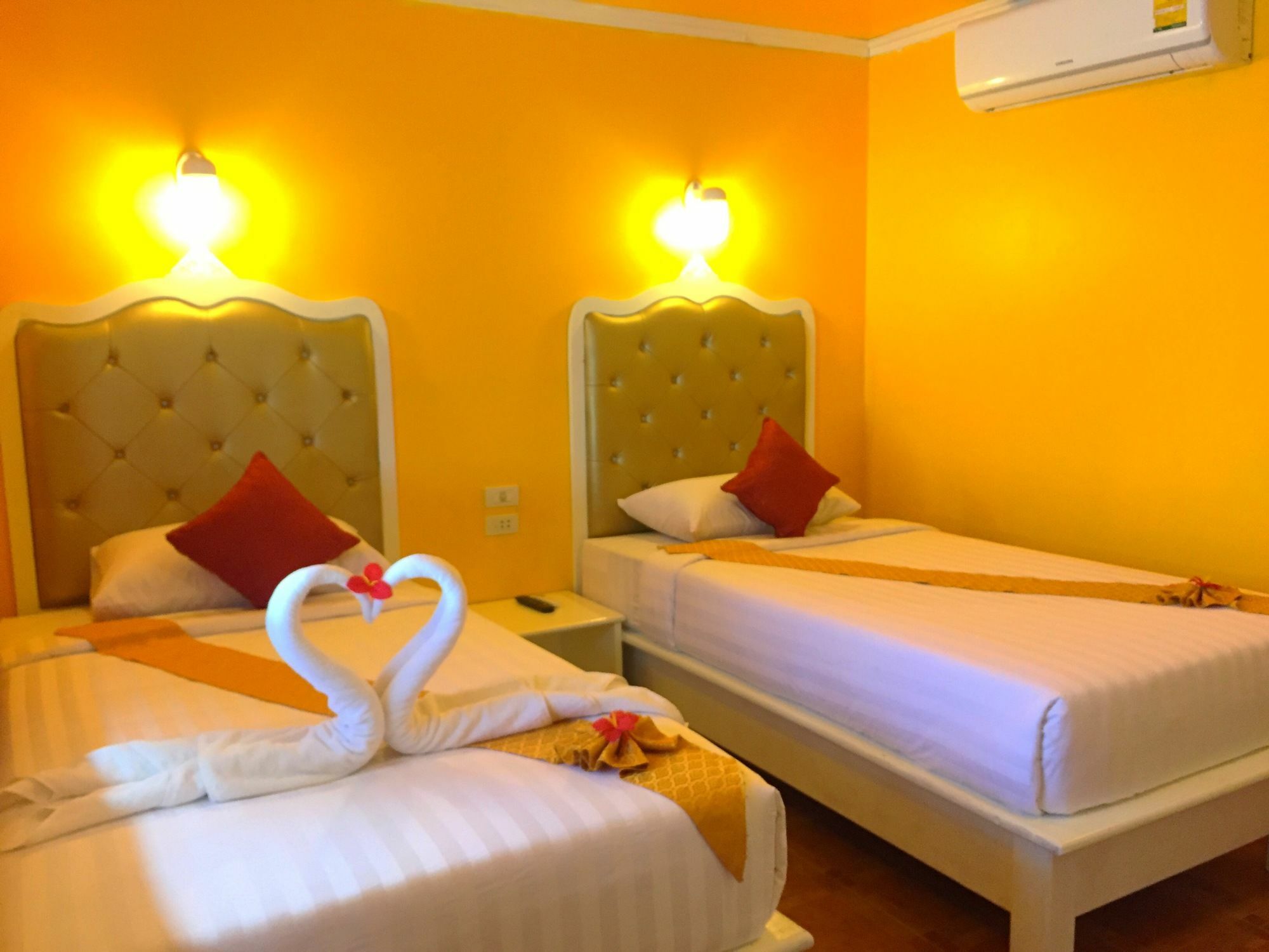 Готель Phi Phi K House Екстер'єр фото